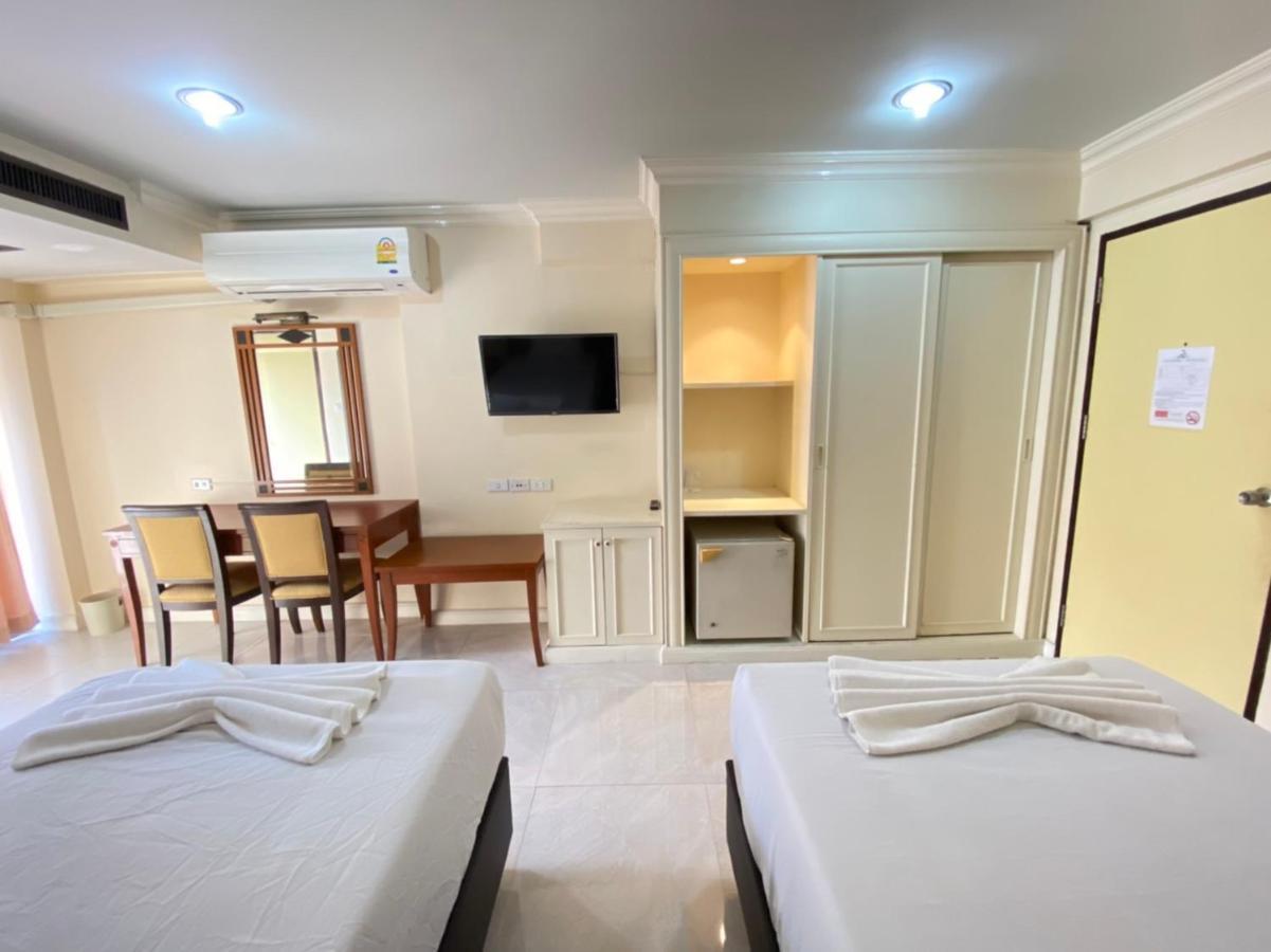Jumbotel Hotel Bangkok Exterior photo