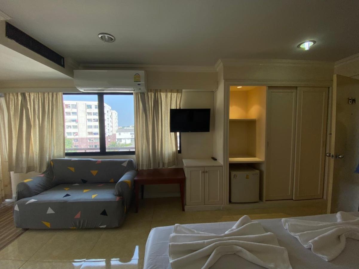 Jumbotel Hotel Bangkok Exterior photo